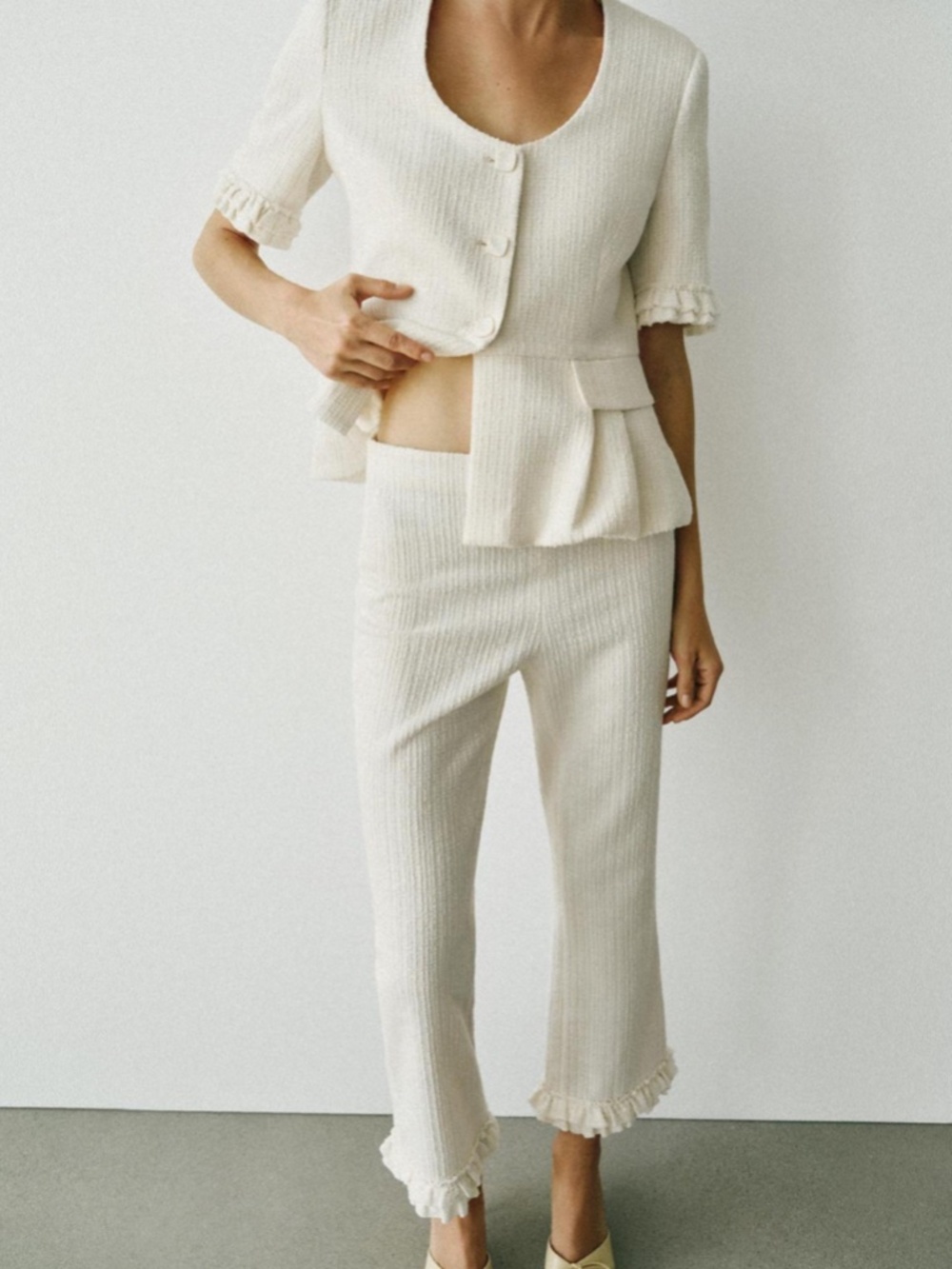 Zara Mini Flare Ruffled Pants White - Picture 3 of 6